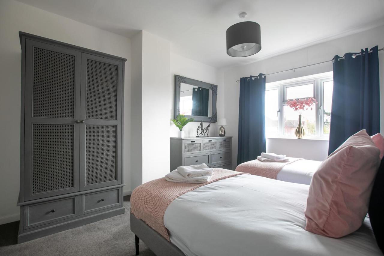 Ludlow Drive 3 Bed Contractor Family Town House In Melton Mowbray Bagian luar foto