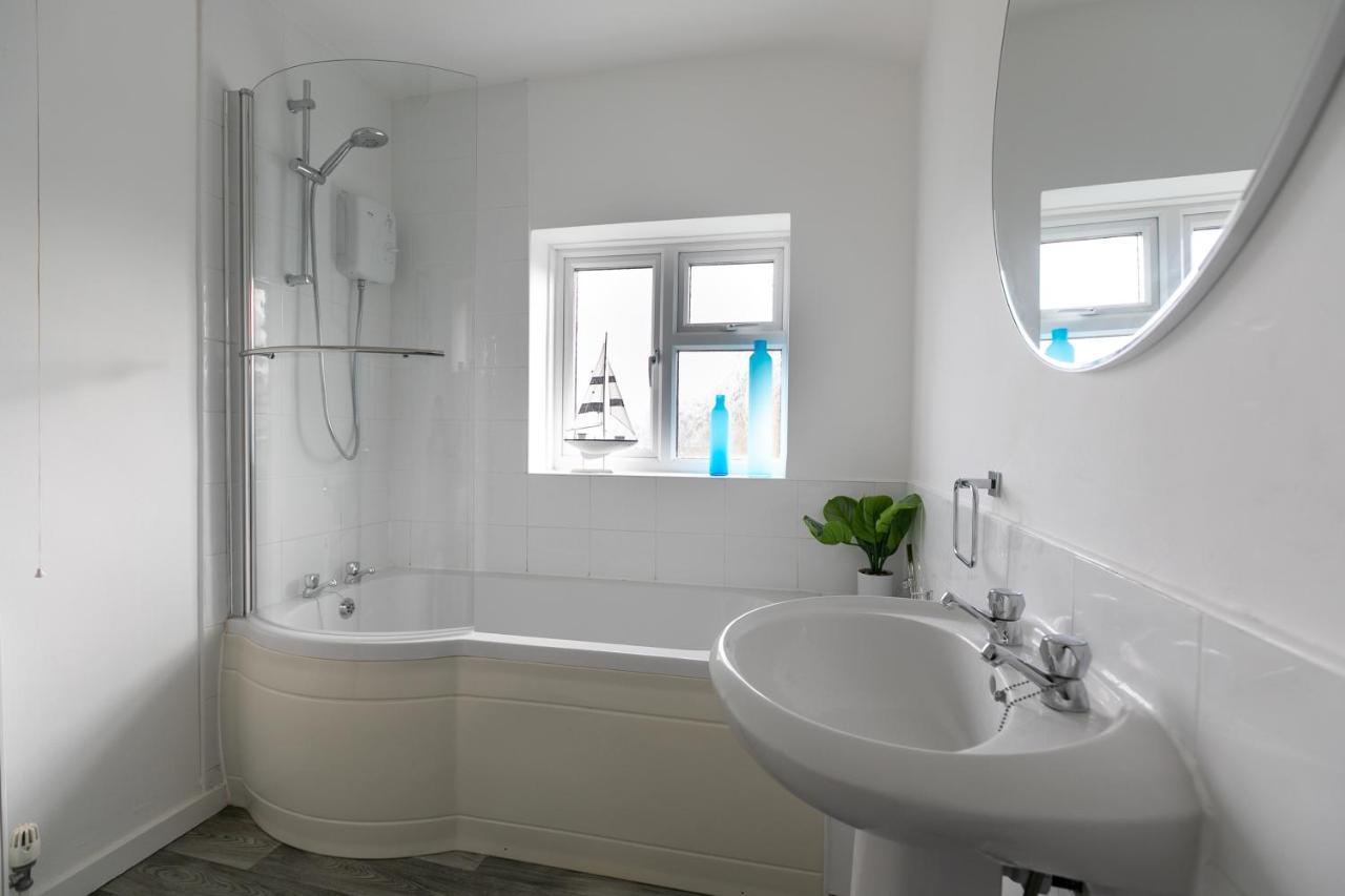 Ludlow Drive 3 Bed Contractor Family Town House In Melton Mowbray Bagian luar foto