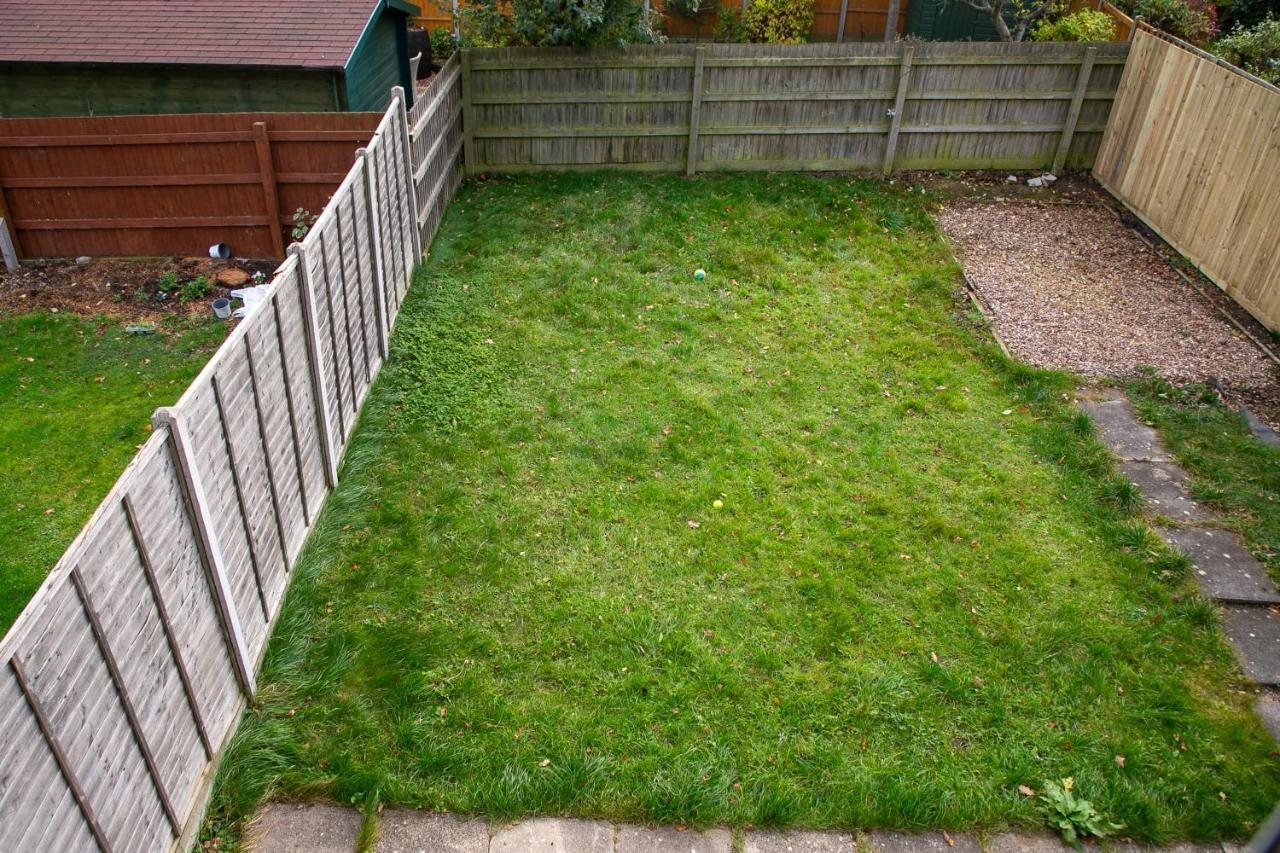 Ludlow Drive 3 Bed Contractor Family Town House In Melton Mowbray Bagian luar foto