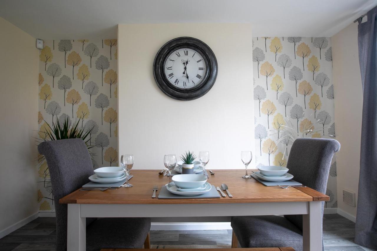 Ludlow Drive 3 Bed Contractor Family Town House In Melton Mowbray Bagian luar foto